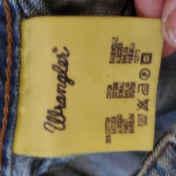 Ladies Wrangler jeans - Picture 4 of 6